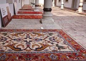 نمایشگاه «سجادههای نفیس» در سارایوو