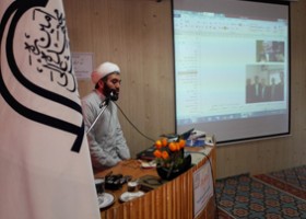 نشست نقد عرفان حلقه