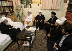 دیدار مدیر و مسئولان حوزه های علمیه خواهران با آیت الله العظمی صافی گلپایگانی