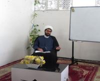 غیبت کردن از عوامل مهم تضعیف وحدت است