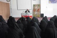 باید نسل جدید به نحوه ای تربیت شوند که ارزش ها به جامعه برگردد.