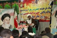 طلاب با فرهنگ فاطمی عجین شوند