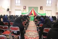 بهترین راه رشد دانش آموزان، برقراری ارتباط دوستی معلم با آنان و کنار زدن واسطه ها است
