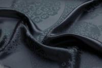 واردات بیرویه، بیتوجهی به بخش تولید و عدم تخصیص ارز دولتی به چادر/ قیمت چادر یکسوم حقوق کارگر است!
