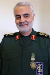 ایثار و جهاد از شاخصه های انسان کامل است