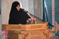 خانم داوودی جان های تشنه به معارف الهی را با زلال چشمه سار ایمان و تعهد و تقیّد سیراب کرد
