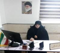 مسوولان مدرسه علمیه خواهران اهرم علم و آگاهی را به نیات از سردار دلها پیشکش کردند