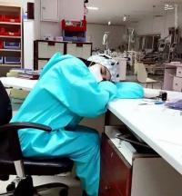 پرستاری که مادر شد