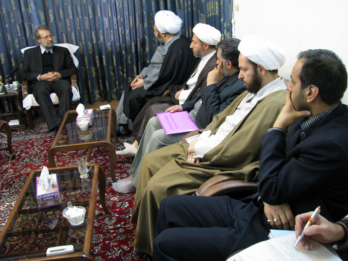 دیدار مسوولین مرکز مدیریت حوزه های علمیه خواهران با آقای دکتر لاریجانی