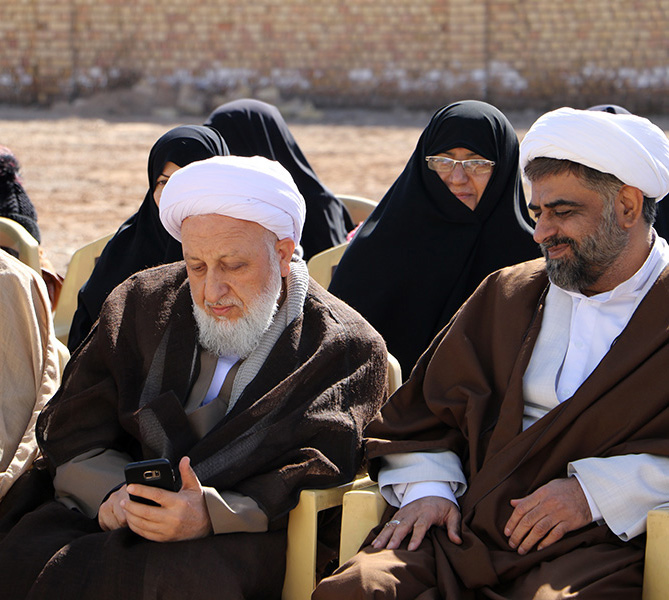 مراسم کلنگ زنی احداث ساختمان جدید مدرسه علمیه خواهران الزهرا(س) مبارکه 