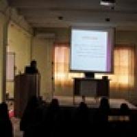 برگزاری نشست بهداشت و سلامت جسمانی زنان در حوزه علمیه الزهرا سلام الله علیها شهرستان همدان