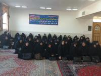 نیکی به والدین زمان معینی ندارد ولی در برخی از زمانها پاداشی مضاعف دارد.