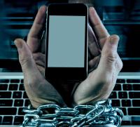 شخصیت و هویت در فضای مجازی