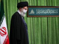 تأکید رهبر انقلاب بر استخدام پرستاران و اجرای قانون تعرفه‌گذاری خدمات پرستاری