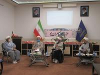 بصیرت افزایی و تشویق مردم به شرکت حداکثری در انتخابات، از وظایف طلاب است.