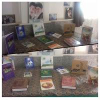 سمنان نمایشگاه کتاب به مناسبت دهه کرامت در مدرسه فاطمه بنت اسد بسطام