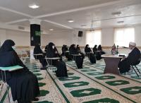 نشست معاون آموزش حوزه های علمیه خواهران با طلاب و کادر مدرسه علمیه نجمیه(س) ازنا