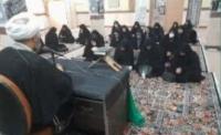 طلاب باید با اخلاص و کوشش فراوان در مسیر تبلیغ دین گام بردارند