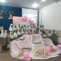برگزاری جشن قرآن ویژه پایه دومی های دبستان وکیلی در مدرسه علمیه حضرت زهرا (س) احمدآباد اردکان