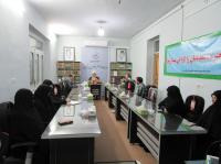 تنها کرامت زن ماندگار است و نباید به زیبایی ظاهری وابسته باشد