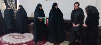 تکریم خانواده شهید مرزبان امیرحسین پیره در کرمانشاه با حضور مسئولان حوزوی و طلاب