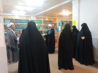 بازدید از کتابخانه توسط مدیر محترم حوزه های علمیه خواهران کشور
