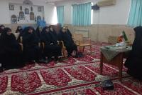 بررسی چالش‌های تربیتی و ارتباطی نوجوانان در مدرسه علمیه تخصصی فاطمه‌الزهرا(س) اردکان